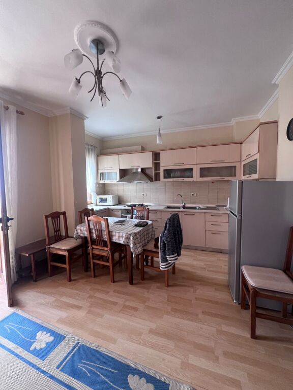 Appartamento 2+1 in affitto a Bulevardi Zogu I, Tirana, 90 m²