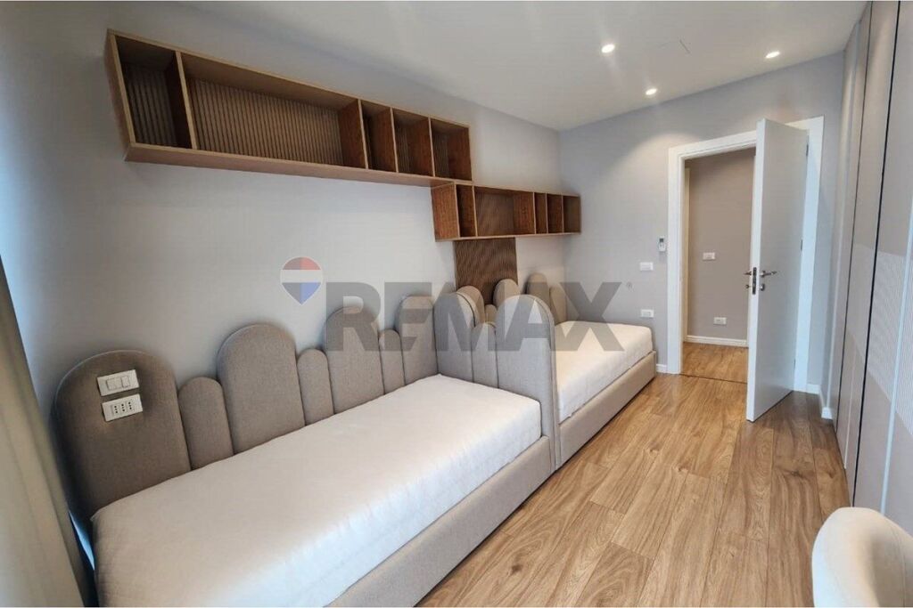 Appartamento in affitto a Liqeni i Tiranës, Tirana, 126 m². Foto 3 di 3