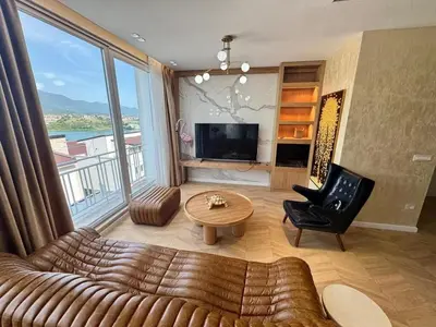 Appartamento 2+1 in affitto a Farkë, Tirana, 145 m². Foto 2 di 11