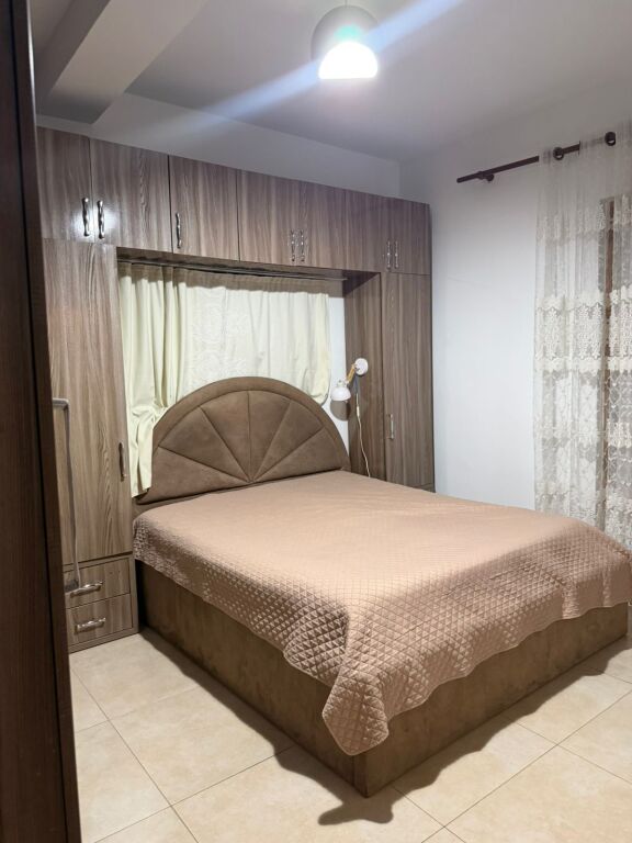 Apartment 3+1 for rent in Astir, Tirana, 100 m². Photo 2 of 3