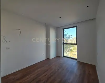 Office for rent in Vertical Forest, Tirana, 175 m². Photo 6 of 8