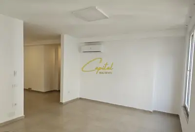 Ufficio in affitto ad Arena Kombëtare, Tirana, 74 m². Foto 3 di 6