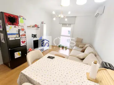 Apartament 2+1 me qera në Selitë, Tiranë, 77 m². Foto 2 nga 6