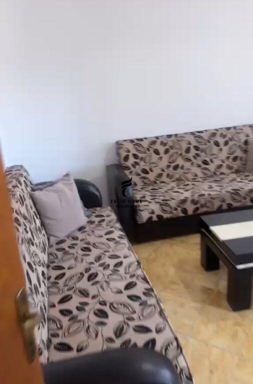 Appartamento 1+1 in affitto ad Ish-Kinostudio 'Shqiperia e Re', Tirana, 60 m²