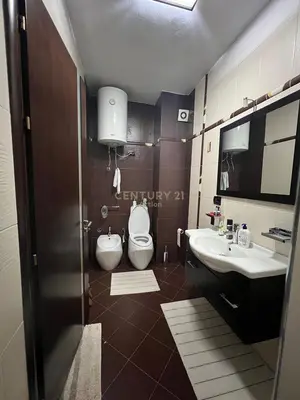 Apartament 2+2 në shitje në Rruga Siri Kodra, Tiranë, 108 m². Foto 10 nga 11