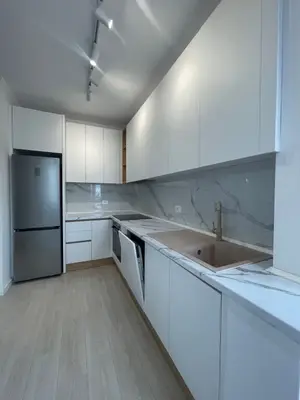 Apartament 1+1 me qera në Rruga Sami Frashëri, Tiranë, 80 m². Foto 4 nga 7