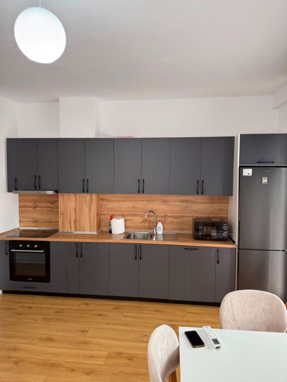 Appartamento 2+1 in affitto ad Astir, Tirana, 90 m². Foto 2 di 3