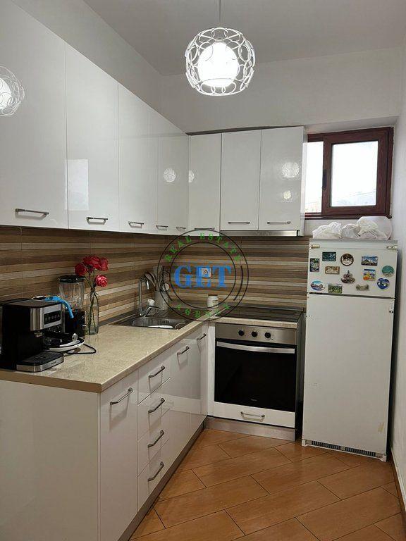 Apartament 1+1 në shitje në Rruga Ahmet Dakli, Durrës, 57 m². Foto 2 nga 6