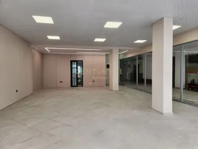 Zyrë në shitje në Ish Kombinati, Vlorë, 121 m². Foto 3 nga 10