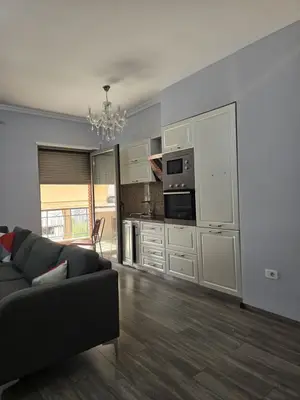 Apartament 3+1 me qera në Rruga e Bogdanëve, Tiranë, 100 m². Foto 10 nga 12
