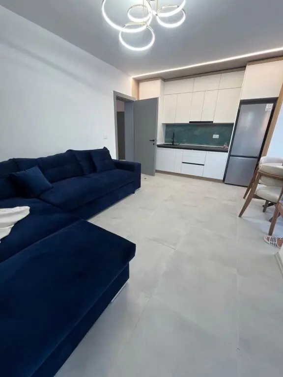 Appartamento 2+1 in affitto ad Ura e Tabakëve, Tirana, 90 m²