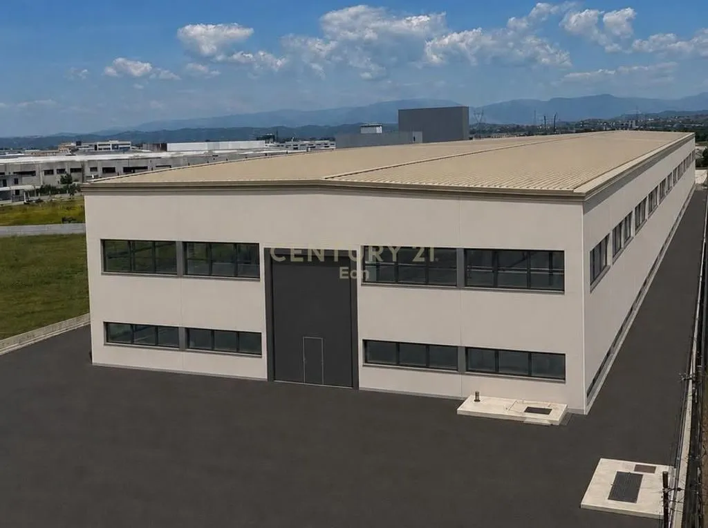 Warehouse for rent in Xhafzotaj, Durrës, 200 m². Photo 1 of 1