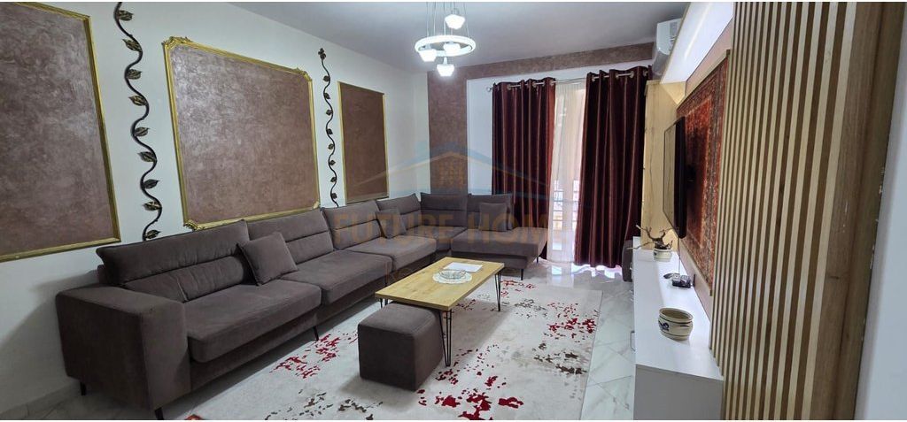 Casa indipendente 2+1 in vendita a Fresku, Tirana, 115 m². Foto 2 di 3