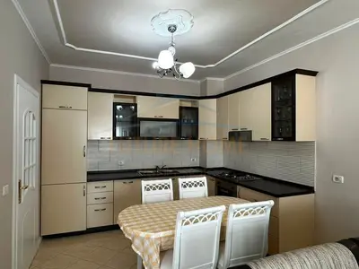 Apartament 1+1 me qera në Ish-URT, Durrës, 110 m². Foto 4 nga 7