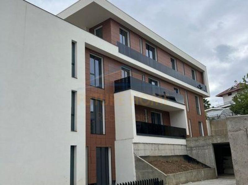 Apartament 2+1 në shitje në Mjull-Bathore, Kamëz, 141 m²