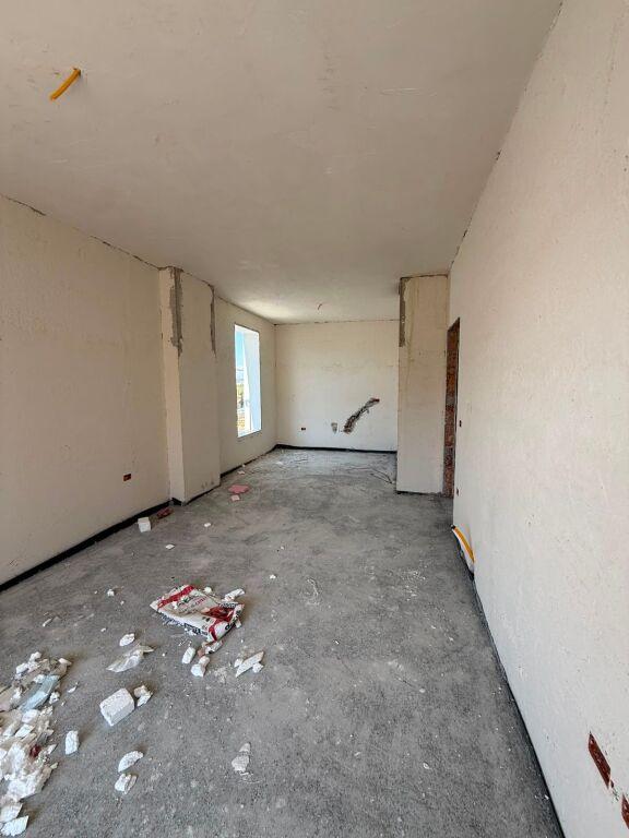 Apartament 1+1 në shitje në Rruga e Fshatrave Turistike, Kavajë, 72 m². Foto 2 nga 12