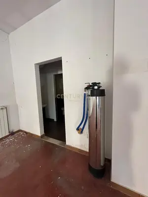 Tokë në shitje në Kombinat, Tiranë, 300 m². Foto 7 nga 10