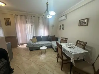 Appartamento 1+1 in affitto a Spitali pediatria infektive, Tirana, 65 m². Foto 2 di 5