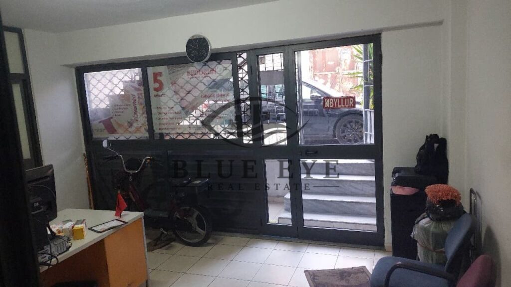 Ufficio in affitto a Bulevardi Dyrrah, Durazzo, 133 m². Foto 1 di 5