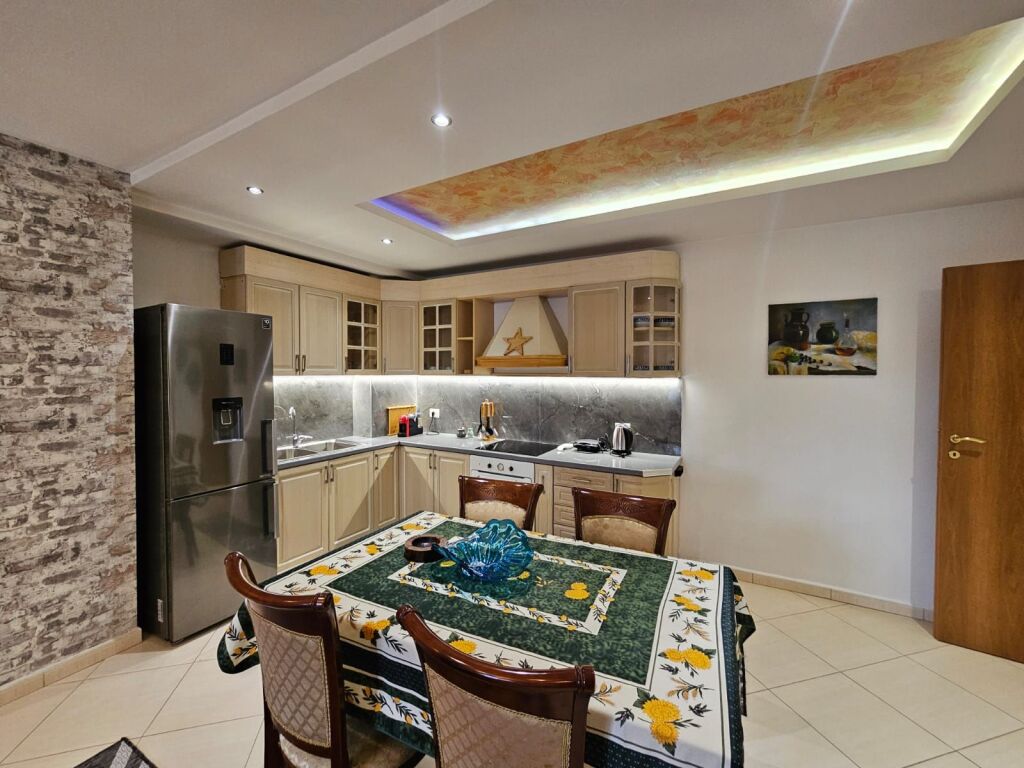 Apartment for rent in Rruga e Elbasanit, Tirana, 98 m². Photo 2 of 3