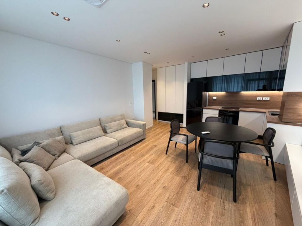 Appartamento 1+1 in vendita a Liqeni i Tiranës, Tirana, 72 m²