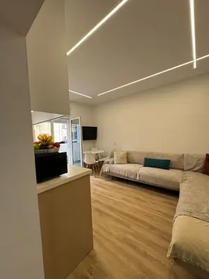 Appartamento 2+1 in vendita a Rruga Vangjel Capo, Tirana, 57 m². Foto 2 di 9