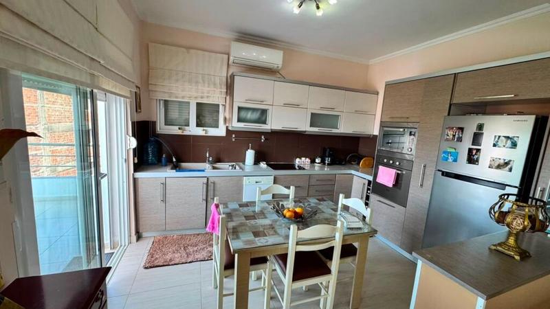 Apartament 2+1 në shitje në Shetitorja sarande, Sarandë, 100 m². Foto 2 nga 12