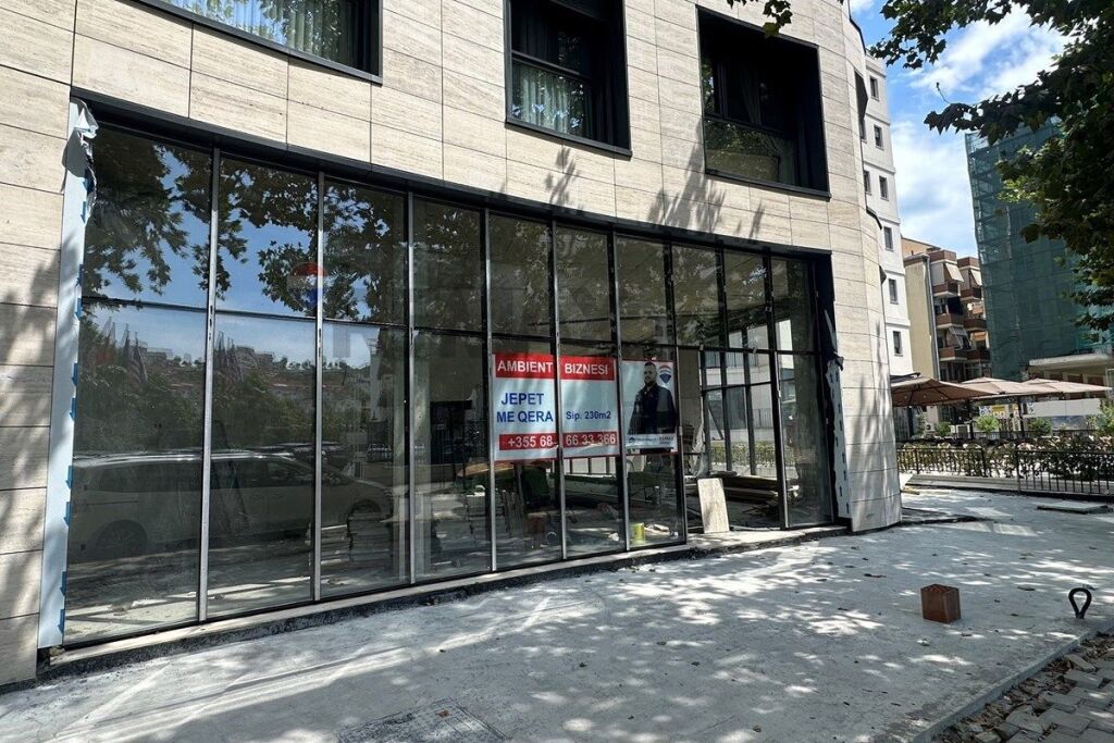 Commercial space for rent in Liqeni i Thatë, Tirana, 230 m². Photo 3 of 3