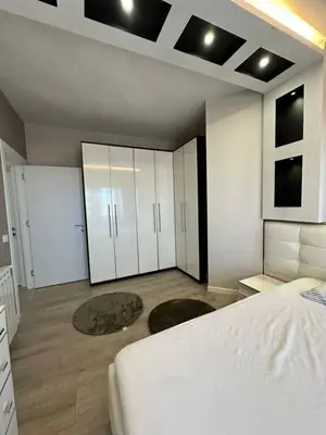Appartamento 1+1 in affitto a Komuna e Parisit, Tirana, 65 m². Foto 2 di 7