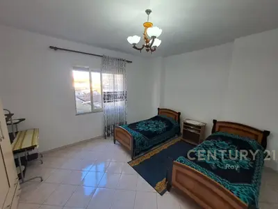 Apartament 2+1 në shitje në Lagja nr.12, Durrës, 127 m². Foto 3 nga 12