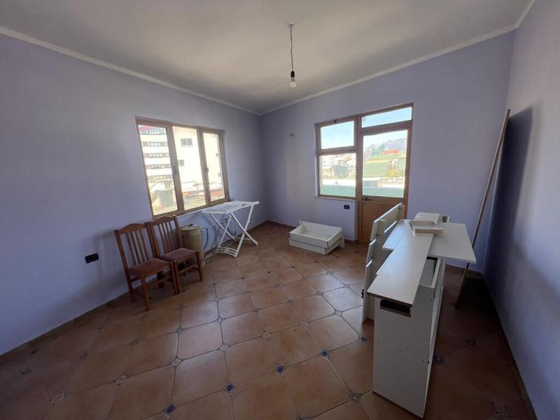 Apartament me qera në Rruga Gjin Gjergji, Tiranë, 80 m². Foto 7 nga 11