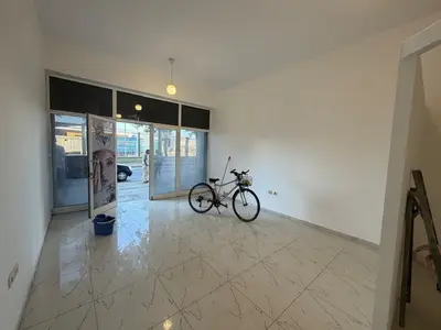 Ambient biznesi me qera në Porti i Durrësit, Durrës, 33 m². Foto 3 nga 6