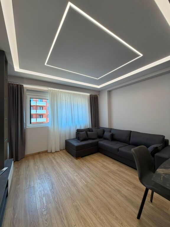 Appartamento 1+1 in affitto ad Astir, Tirana, 70 m². Foto 2 di 3