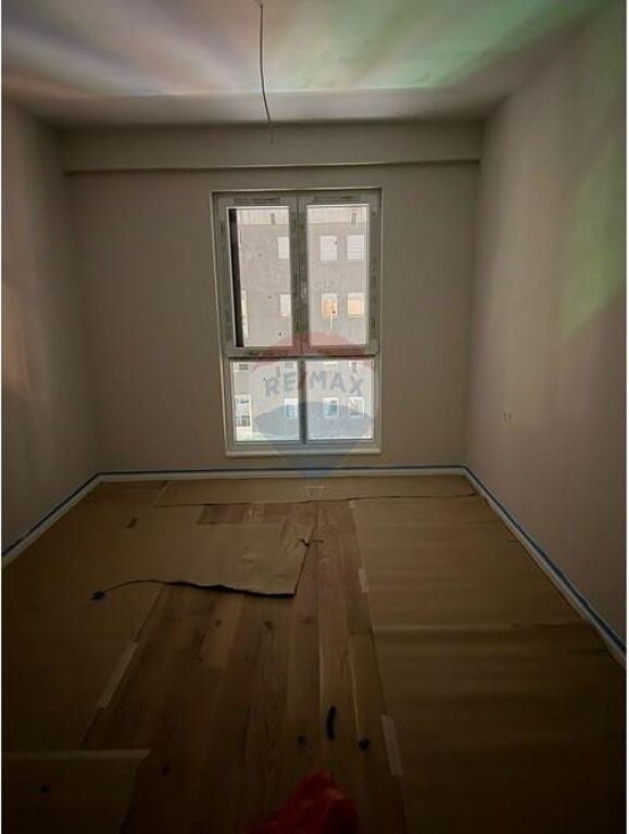 Office for rent in Komuna e Parisit, Tirana, 96 m². Photo 2 of 3