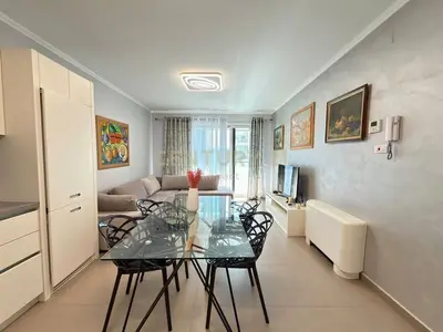 Appartamento 2+1 in affitto ad Ambasador 3, Tirana, 103 m². Foto 1 di 10