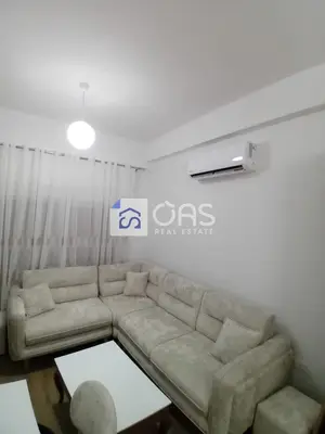 Apartament 1+1 me qera në Ali Dem, Tiranë, 48 m². Foto 2 nga 8