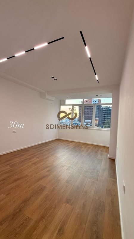 Monolocale in vendita a 21 Dhjetori, Tirana, 30 m²