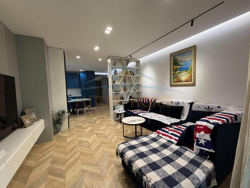 Apartament 2+1 në shitje në Unaza e Re, Tiranë, 119 m². Foto 2 nga 12