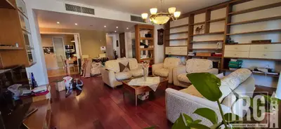 Apartament 3+1 me qera në Bulevardi Zhan D’Ark, Tiranë, 170 m². Foto 3 nga 10