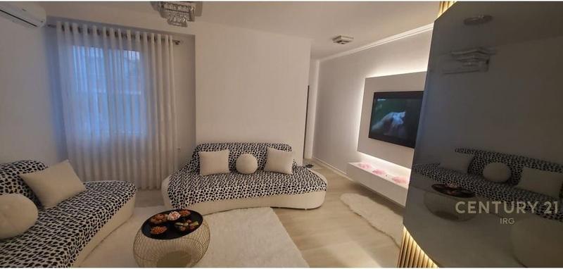 Apartament 1+1 në shitje në Mentor Xhemali, Tiranë, 61 m². Foto 2 nga 5