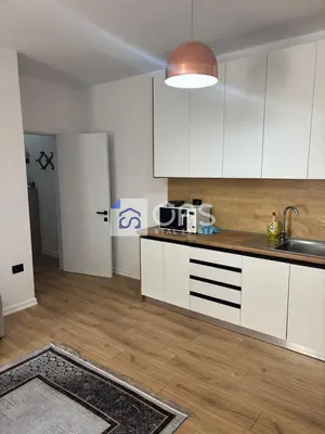 Apartament 2+1 me qera në Kompleksi Star, Tiranë, 100 m². Foto 3 nga 10