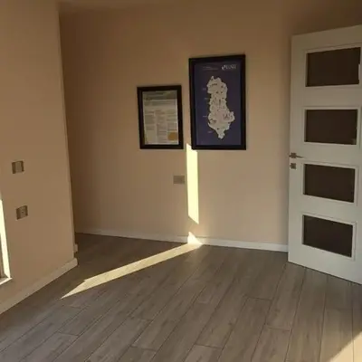 Zyrë me qera në Rruga Mihal Duri, Tiranë, 100 m². Foto 3 nga 4