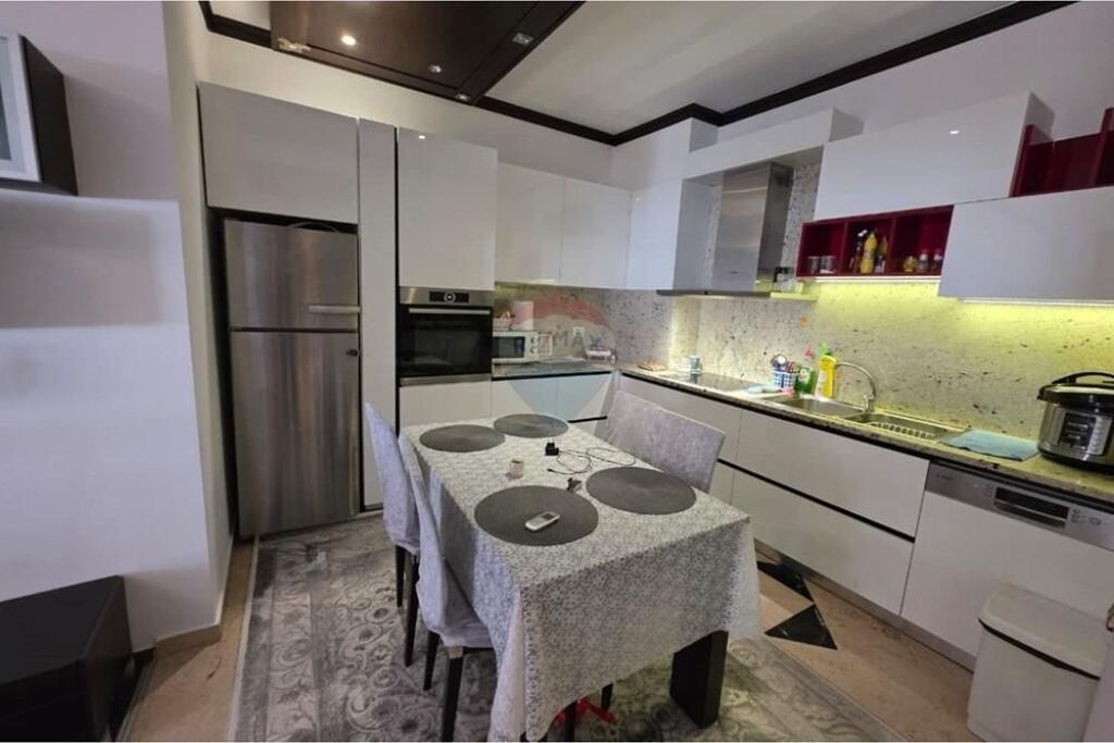 Apartament në shitje në Rruga Rrapo Hekali, Tiranë, 130 m². Foto 2 nga 3