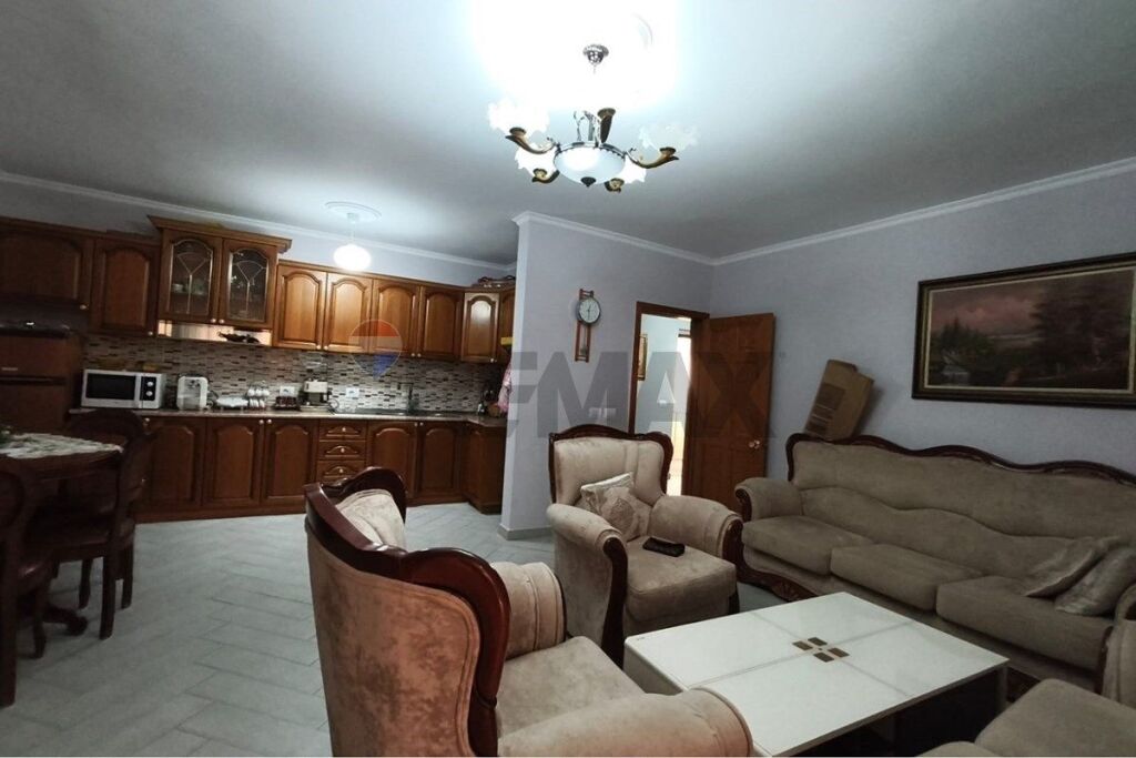 Apartment for sale in Rruga Fortuzi, Tirana, 72 m². Photo 1 of 3