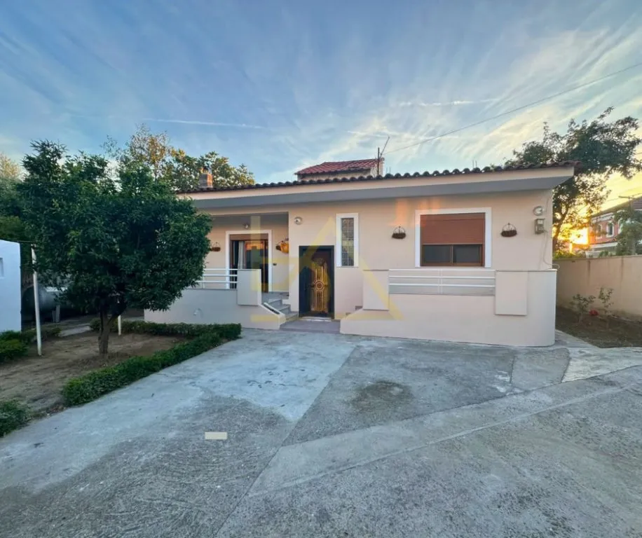 Casa indipendente 3+1 in affitto a Bashkia, Kamza, 110 m². Foto 1 di 6