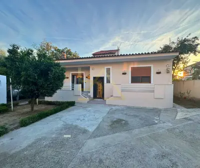 Casa indipendente 3+1 in affitto a Bashkia, Kamza, 110 m². Foto 1 di 6