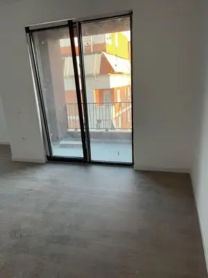 Apartament 2+1 me qera në Myslym Shyri, Tiranë, 90 m². Foto 9 nga 10