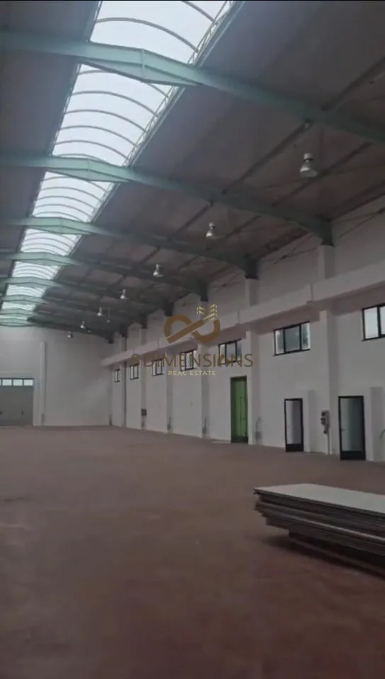 Ufficio in affitto a Prush, Tirana, 2.000 m². Foto 1 di 4