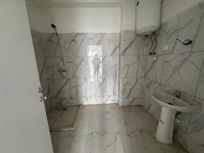 Appartamento 3+1 in vendita ad Ujësjellës Kanalizime, Durazzo, 140 m². Foto 8 di 8
