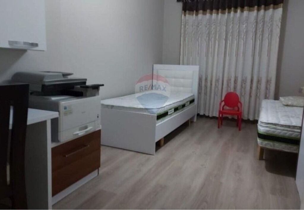 Apartment for sale in Rruga 5 Maji, Tirana, 108 m². Photo 2 of 3